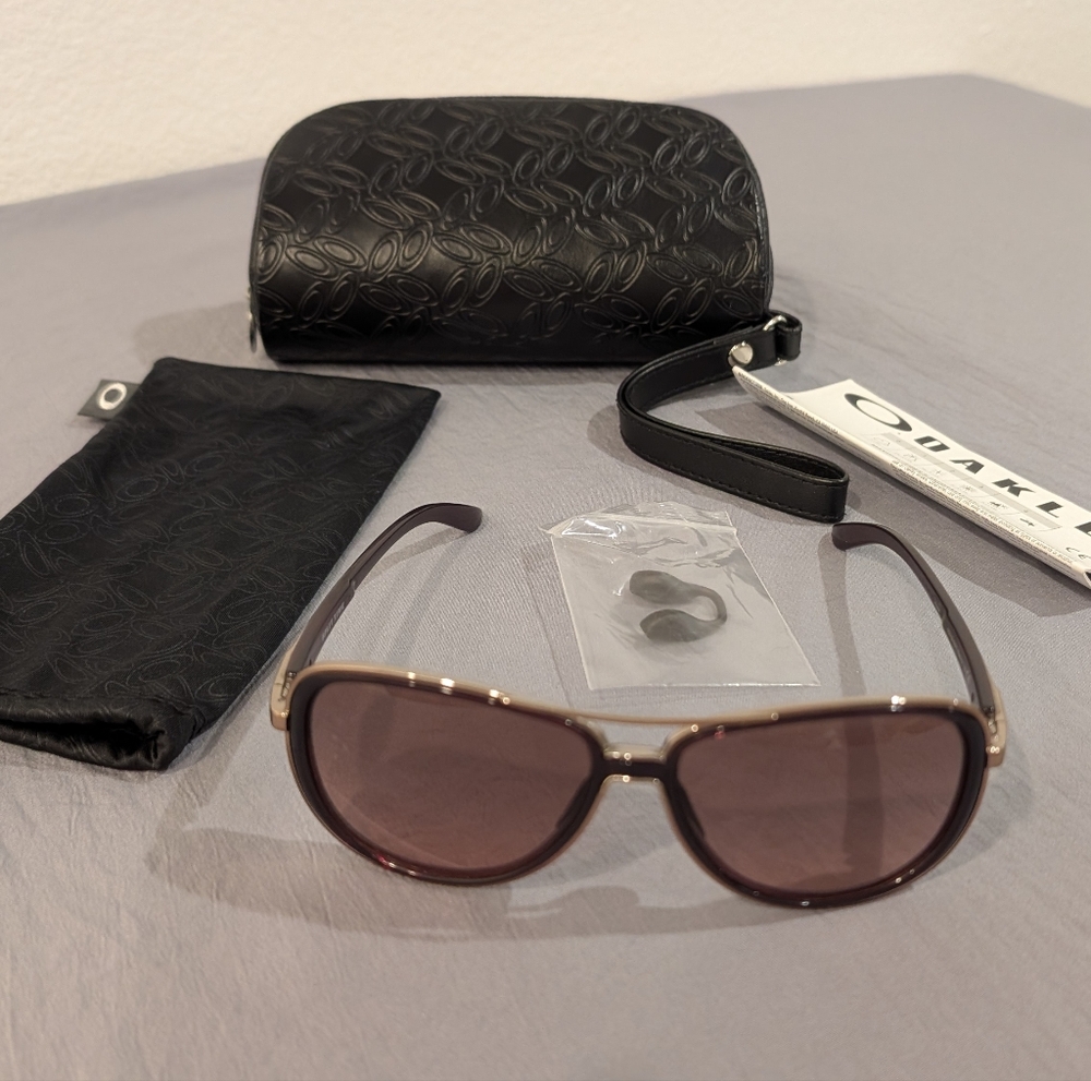 Oakley Split TIme Crystal Raspberry & Black Gradient Lens Sunglasses